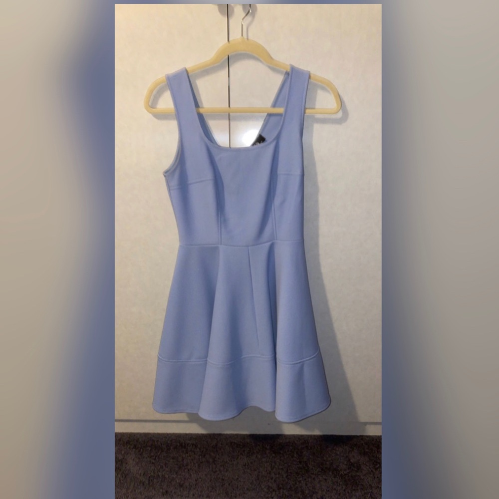 Lulu’s light blue dress